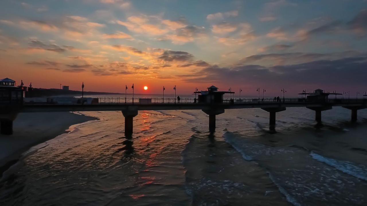 Aquamarina Prima 100 By Renters Lägenhet Miedzyzdroje Exteriör bild